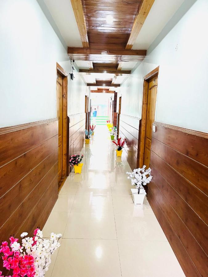 Winterline Resort Near Mall Road Manali - Centrally Heated & Air Cooled Екстер'єр фото