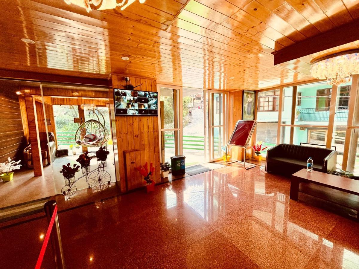 Winterline Resort Near Mall Road Manali - Centrally Heated & Air Cooled Екстер'єр фото