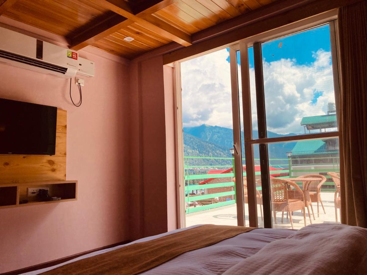 Winterline Resort Near Mall Road Manali - Centrally Heated & Air Cooled Екстер'єр фото