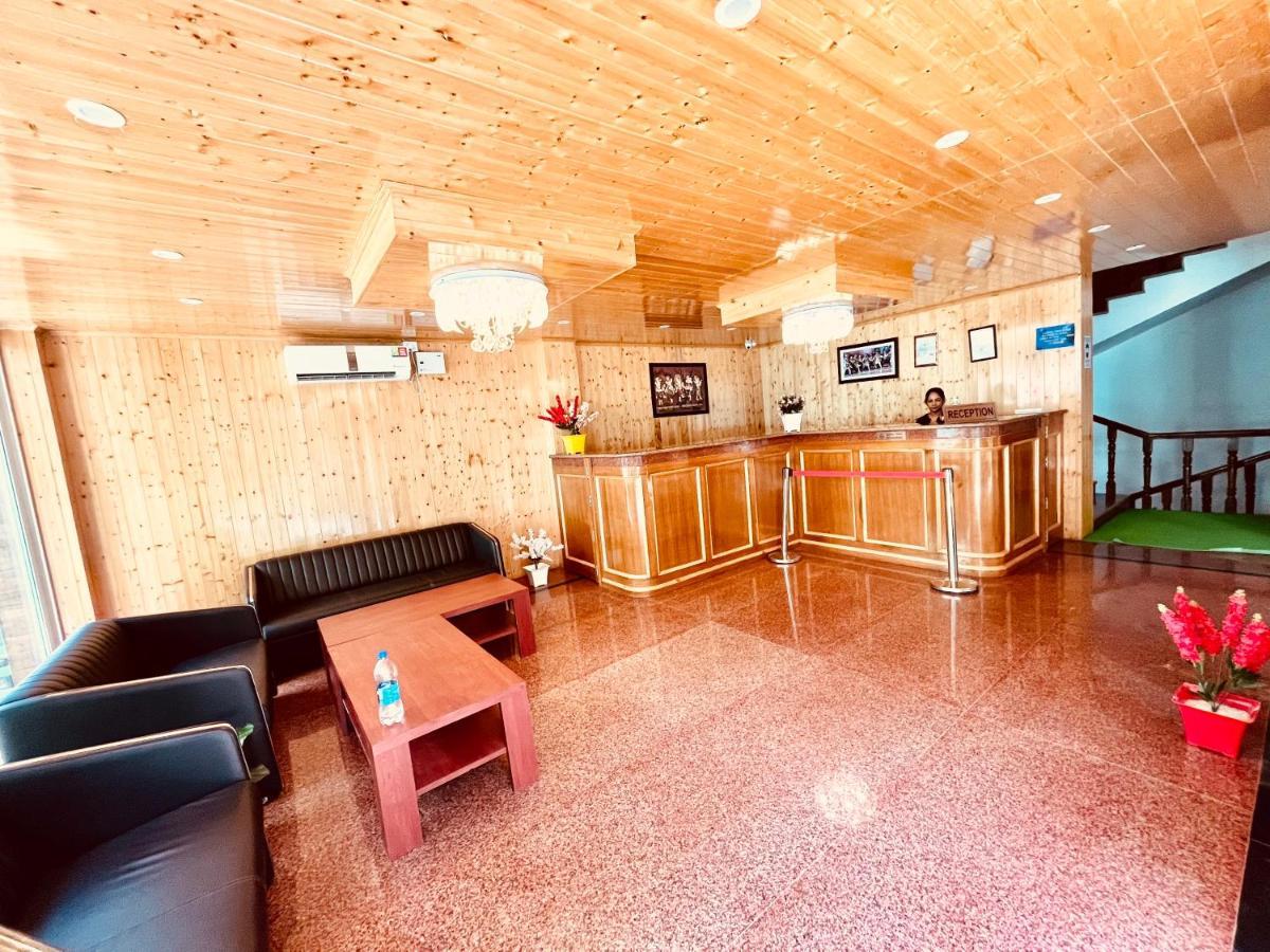 Winterline Resort Near Mall Road Manali - Centrally Heated & Air Cooled Екстер'єр фото
