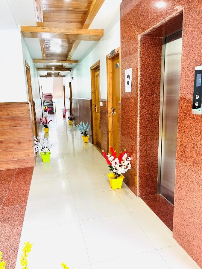 Winterline Resort Near Mall Road Manali - Centrally Heated & Air Cooled Екстер'єр фото